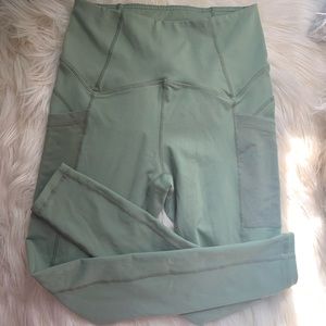 Light green Luna Buff Bunny leggings